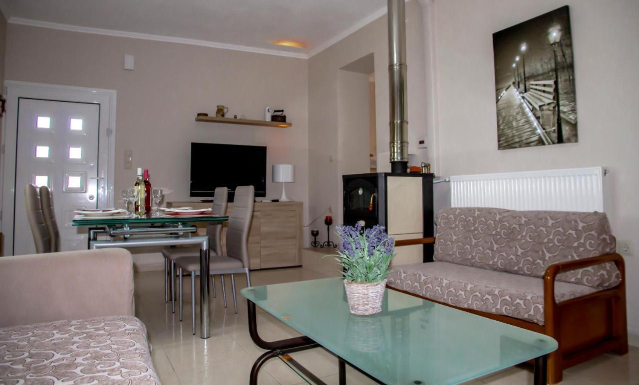 Lydia'S Apartment Stilos Zewnętrze zdjęcie